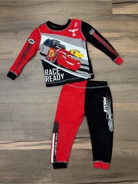 Disney Pixar Cars 3 Lightning McQueen Pajama Set - Size 2